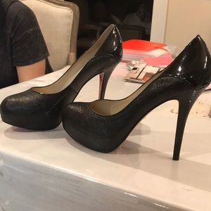Sergio zelcer Black heels with two textures
